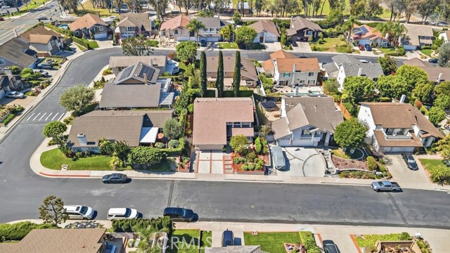 Detail Gallery Image 34 of 50 For 22141 Comanche, Lake Forest,  CA 92630 - 4 Beds | 2/1 Baths