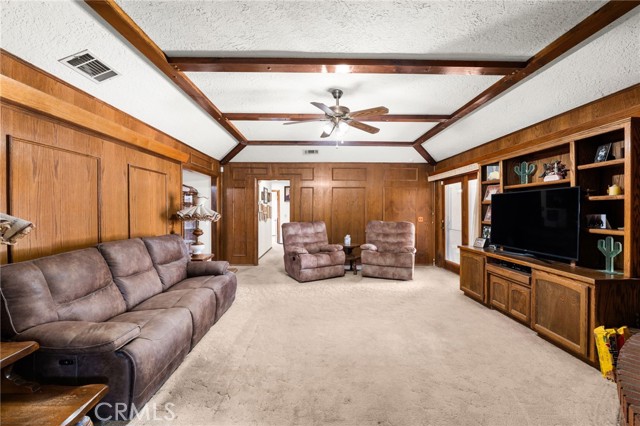 Detail Gallery Image 17 of 61 For 9925 Balsam, Hesperia,  CA 92345 - 3 Beds | 3 Baths