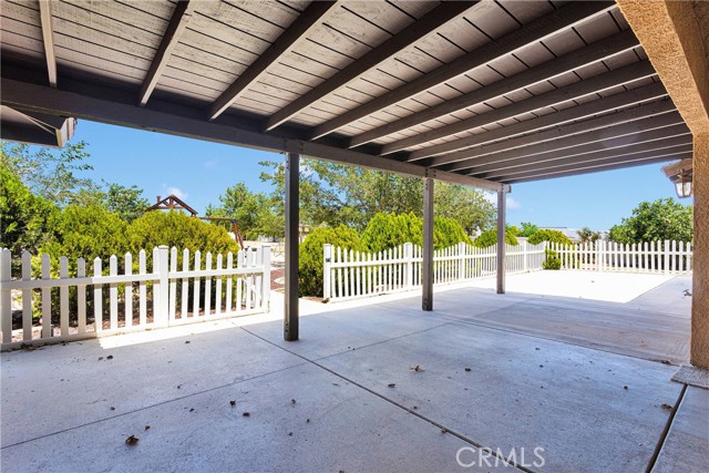 14572 Sultana Street, Hesperia CA: https://media.crmls.org/medias/921a57af-6e0e-46c6-9fc7-6438b70288a9.jpg