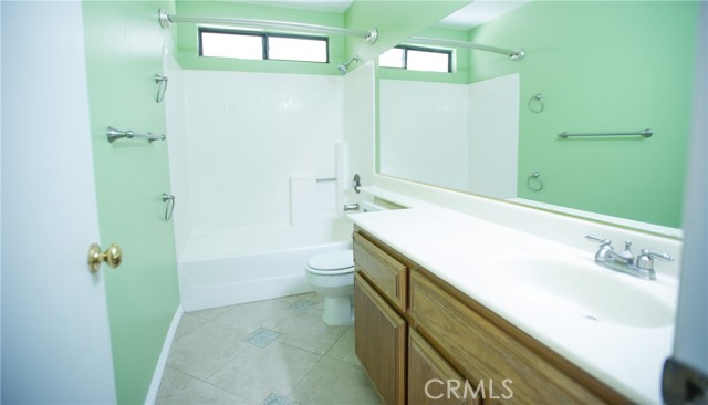 Detail Gallery Image 12 of 19 For 1254 W Avenue H4, Lancaster,  CA 93534 - 3 Beds | 2 Baths