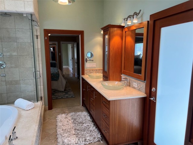 3003 Johnston Avenue, Redondo Beach, California 90278, 3 Bedrooms Bedrooms, ,2 BathroomsBathrooms,Residential,Sold,Johnston,SB22044317