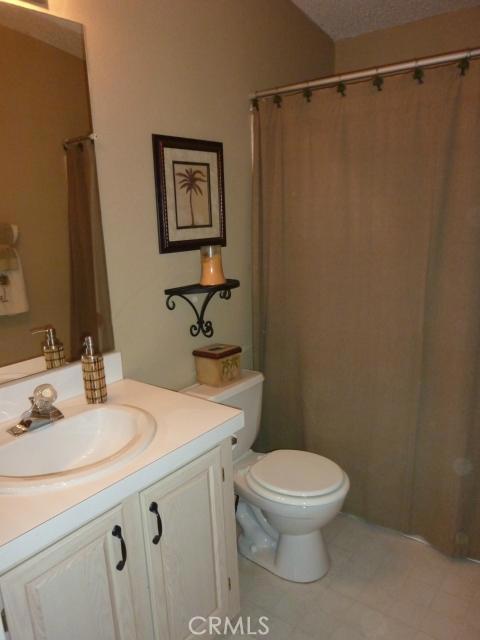 220 Colorado River Drive, Blythe CA: https://media.crmls.org/medias/921ad7dc-300d-4e5b-bec7-83071b22339c.jpg