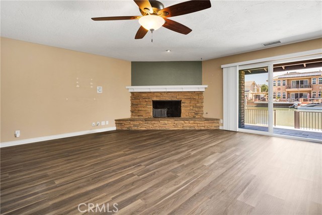 13435 Spring Valley, Victorville CA: https://media.crmls.org/medias/921b2903-7695-429c-952d-41bba931543b.jpg