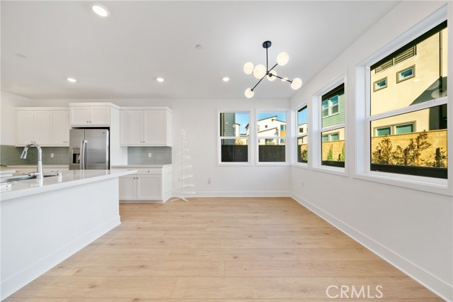 Detail Gallery Image 10 of 41 For 322 Proctor, Irvine,  CA 92618 - 4 Beds | 3/1 Baths