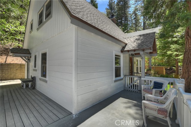 Detail Gallery Image 19 of 33 For 27899 Rainbow Dr, Lake Arrowhead,  CA 92352 - 3 Beds | 1/1 Baths