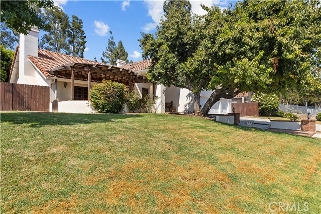 19613 Hiawatha Street, Chatsworth CA: https://media.crmls.org/medias/921cccf6-9e80-43f2-affc-412efbf14de3.jpg
