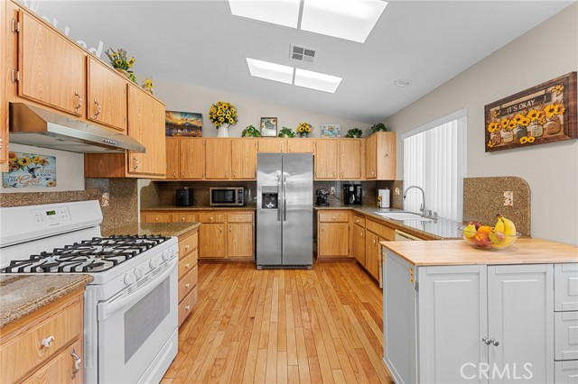 10401 Bel Air Drive, Cherry Valley CA: https://media.crmls.org/medias/921d250a-a616-4d44-9e90-bdc5a7225d46.jpg