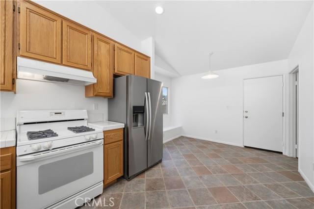 Detail Gallery Image 9 of 31 For 4875 Lake Shore, Fallbrook,  CA 92028 - 3 Beds | 2 Baths