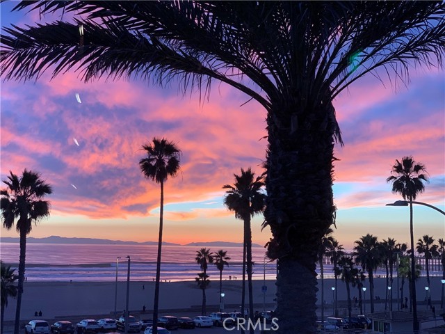 Detail Gallery Image 12 of 12 For 20891 Sailmaker, Huntington Beach,  CA 92648 - 4 Beds | 2 Baths