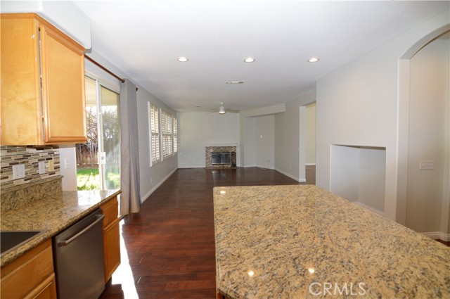 Detail Gallery Image 13 of 52 For 9595 Shadowgrove Dr, Rancho Cucamonga,  CA 91730 - 5 Beds | 3 Baths