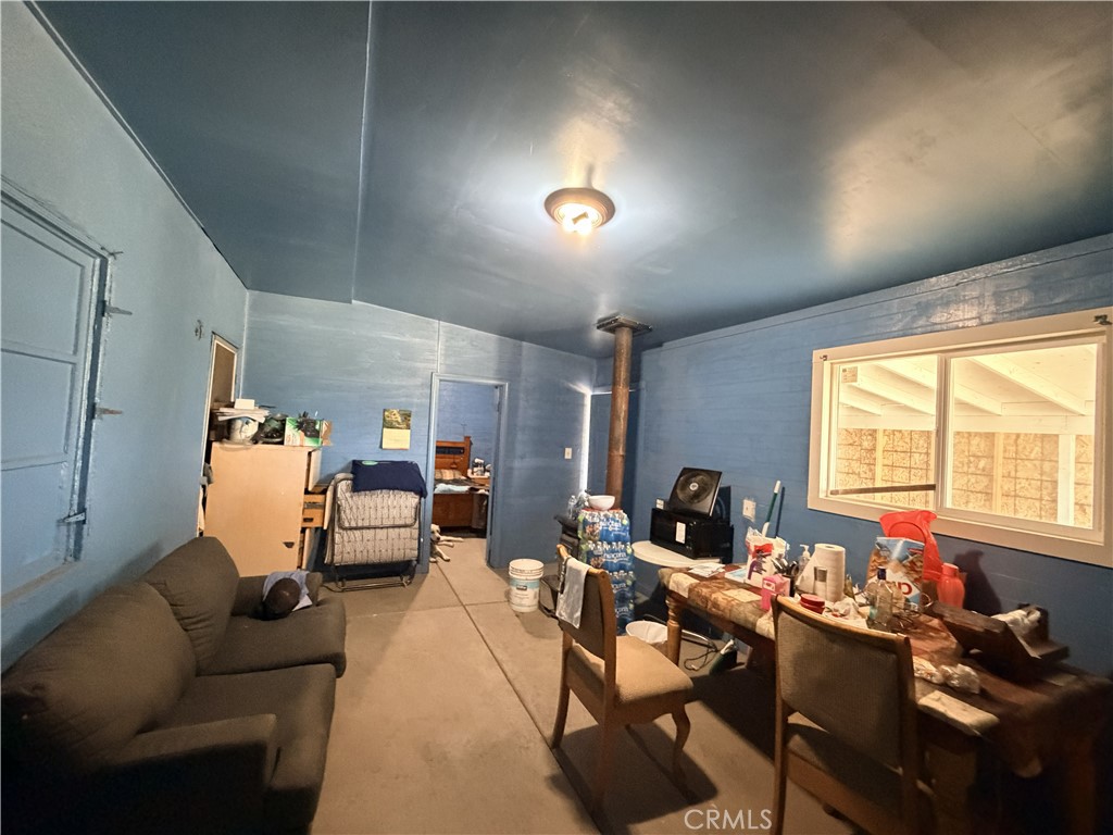 https://media.crmls.org/medias/9220bc05-1e76-40ce-b062-ff2ab4e0cac3.jpg?preset=X-Large