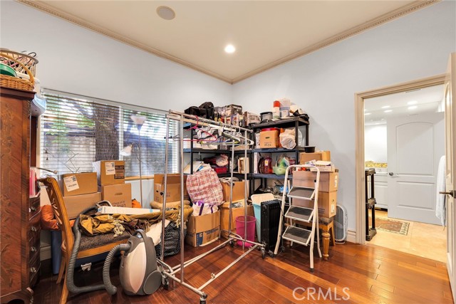 22349 Dolorosa Street, Woodland Hills CA: https://media.crmls.org/medias/9221ef00-2d5f-4cc9-8213-bb3ad1eccce3.jpg