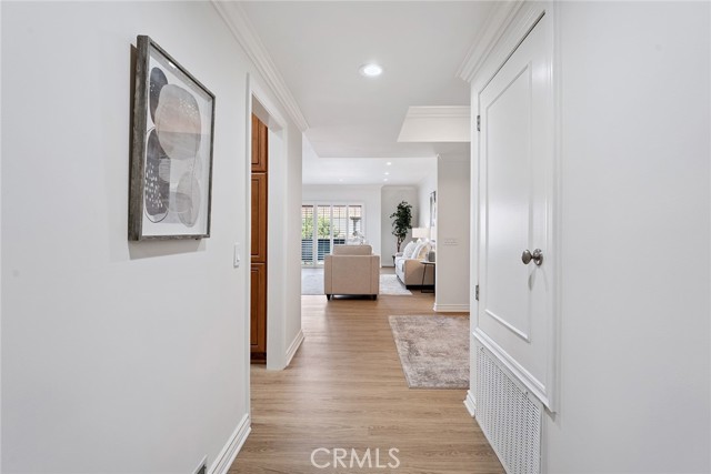 5416 Zelzah Avenue, Encino CA: https://media.crmls.org/medias/9223d4eb-d12c-4556-aed4-0531d2c8de1a.jpg