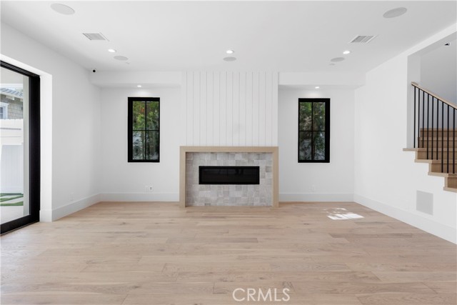 577 36th Street, Manhattan Beach, California 90266, 5 Bedrooms Bedrooms, ,5 BathroomsBathrooms,Residential,Sold,36th,SB21113889