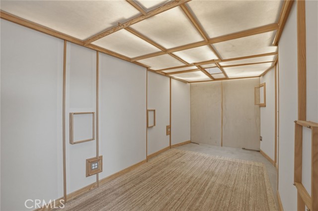 Image 37 of 50 For 3327 Hollydale Dr.