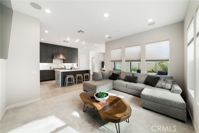 Detail Gallery Image 14 of 45 For 160 Tivoli, Lake Forest,  CA 92630 - 4 Beds | 4/1 Baths