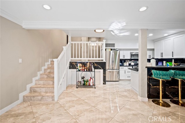 Detail Gallery Image 6 of 22 For 7924 Woodman Ave #78,  Panorama City,  CA 91402 - 2 Beds | 2 Baths