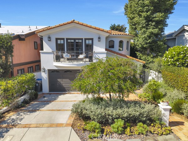 2001 Agnes Rd, Manhattan Beach, California 90266, 5 Bedrooms Bedrooms, ,4 BathroomsBathrooms,Residential,For Sale,Agnes Rd,SB25239453