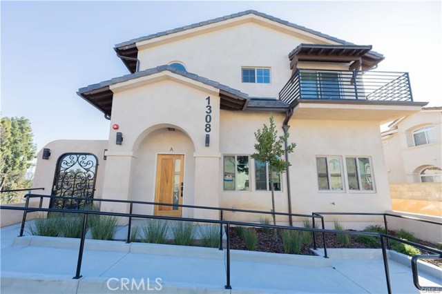 Detail Gallery Image 4 of 60 For 1308 S Stevens Ave #D,  San Gabriel,  CA 91776 - 3 Beds | 3 Baths