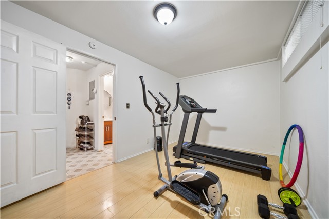 Detail Gallery Image 37 of 47 For 19950 Sherman Way Unit a a,  Winnetka,  CA 91306 - 3 Beds | 4 Baths