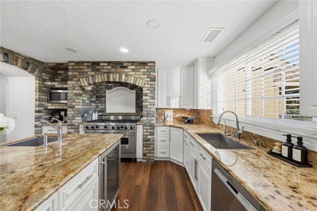 Detail Gallery Image 23 of 75 For 40900 via Los Altos, Temecula,  CA 92591 - 6 Beds | 5 Baths