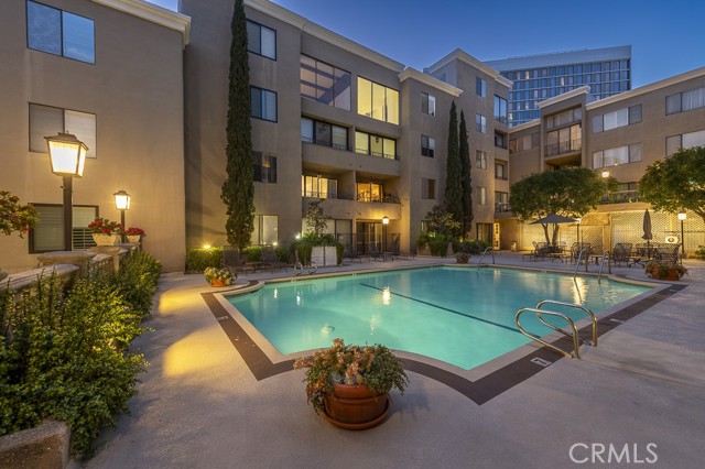 Detail Gallery Image 34 of 45 For 8455 Fountain Ave #406,  West Hollywood,  CA 90069 - 2 Beds | 2 Baths
