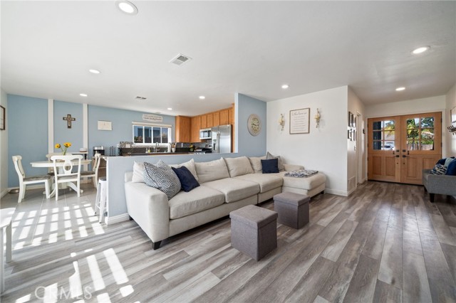 Detail Gallery Image 8 of 25 For 23971 Sprig St, Mission Viejo,  CA 92691 - 3 Beds | 2 Baths