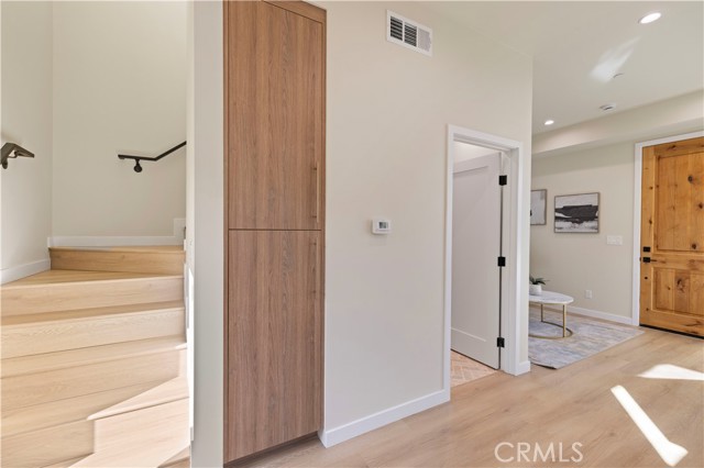 Detail Gallery Image 47 of 73 For 4026 Garden Ave, Los Angeles,  CA 90039 - 5 Beds | 4/2 Baths
