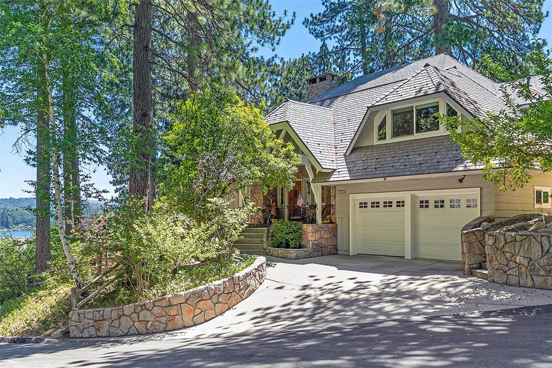 Detail Gallery Image 26 of 28 For 28065 Peninsula Dr, Lake Arrowhead,  CA 92352 - 3 Beds | 3/1 Baths