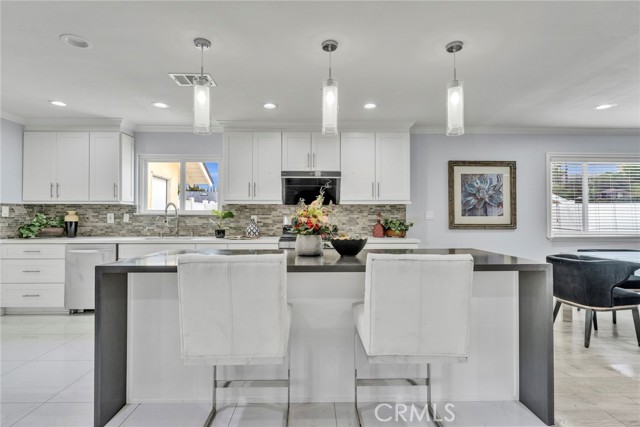 1954 Los Cerros Drive, Diamond Bar CA: https://media.crmls.org/medias/9229f939-57bd-4c18-9799-8472a0c5e6c4.jpg