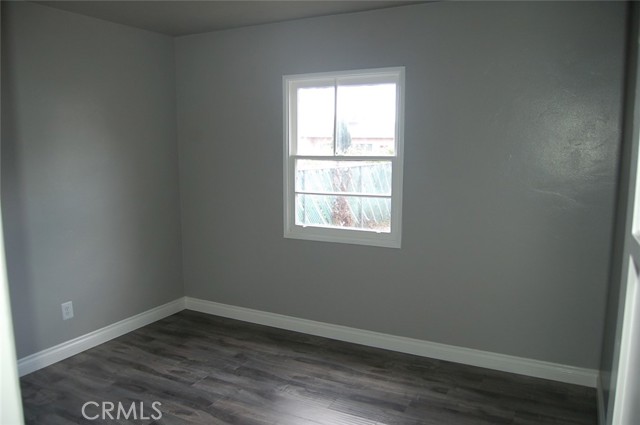 817 W 25th Street, San Bernardino CA: https://media.crmls.org/medias/922a2e12-136a-45e2-b98a-039c8e022aa0.jpg
