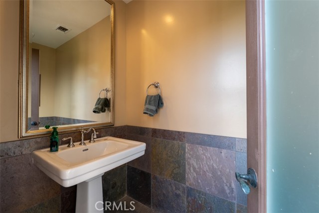 Image 58 of 75 For 1940 Skycrest