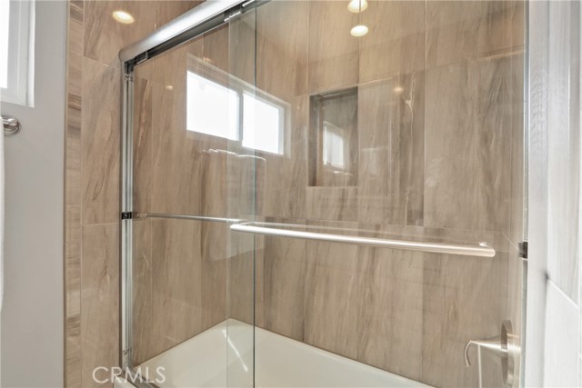 Detail Gallery Image 26 of 40 For 340 E Riverdale, Orange,  CA 92865 - 5 Beds | 3 Baths