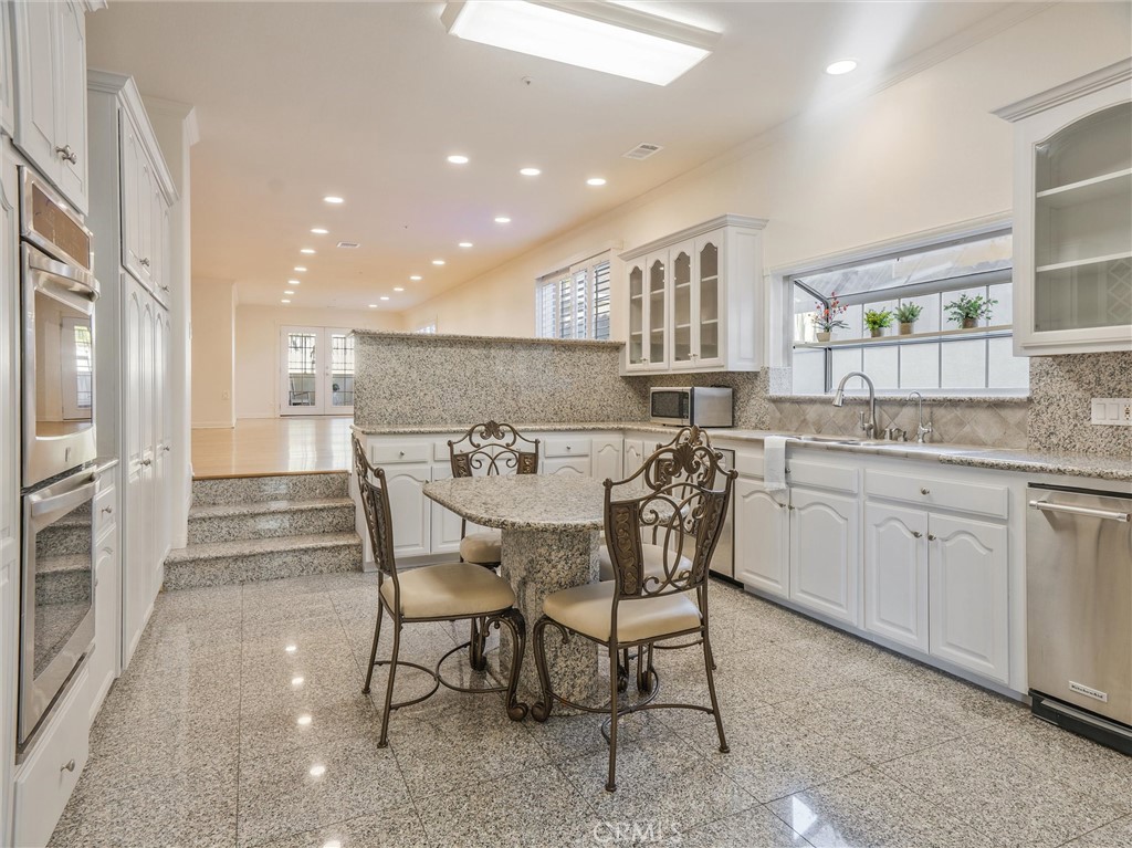225 N Lima Street Sierra Madre img 4