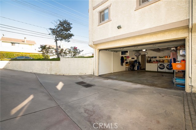 1921 Carnegie Lane, Redondo Beach, California 90278, 2 Bedrooms Bedrooms, ,2 BathroomsBathrooms,Residential,Sold,Carnegie,SB21208044