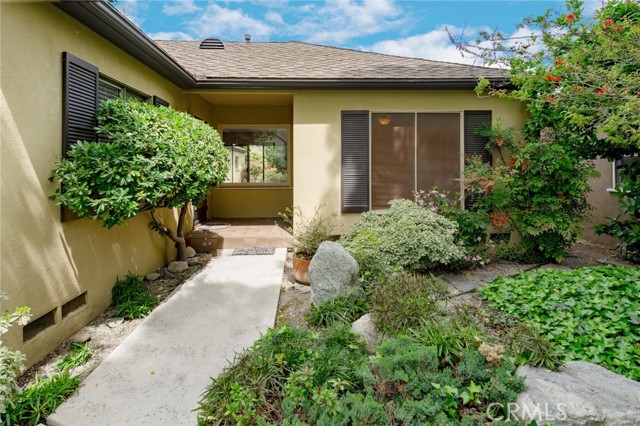 Detail Gallery Image 4 of 33 For 1717 Riverside Dr, Glendale,  CA 91201 - 2 Beds | 1 Baths