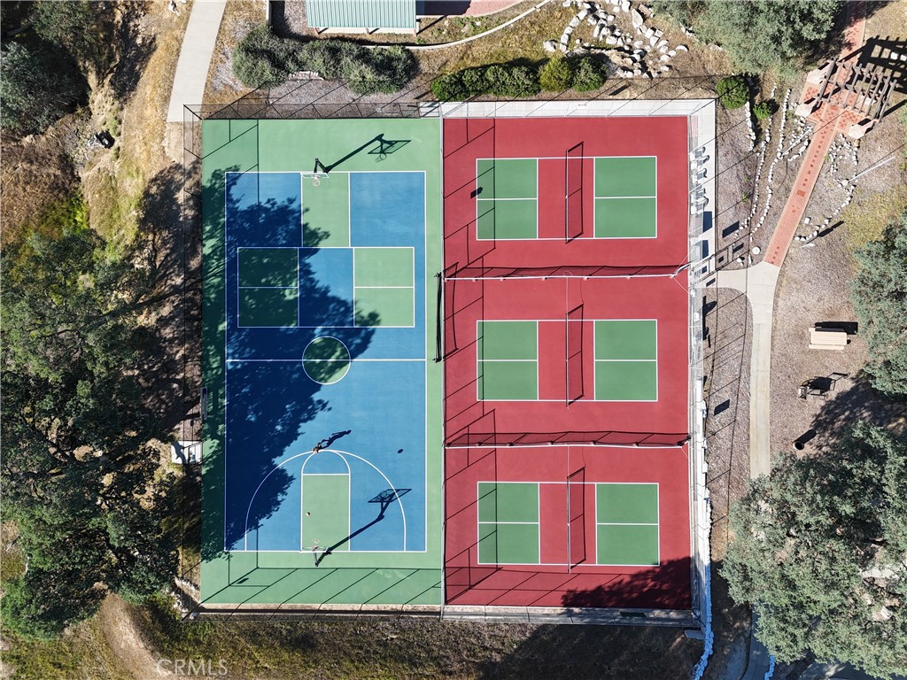 https://media.crmls.org/medias/922cb872-bf2e-4594-b015-8068375351ab.jpg?preset=X-Large