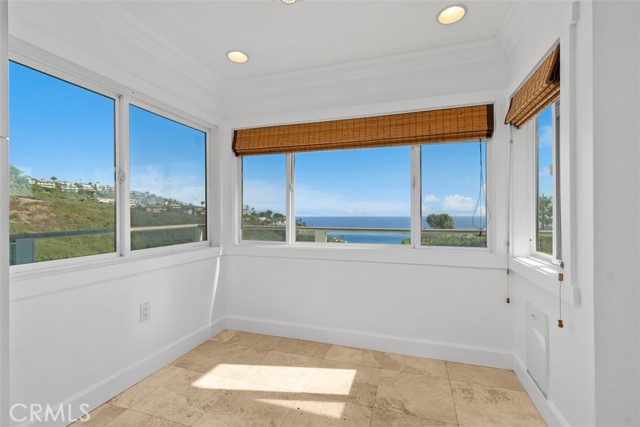 Detail Gallery Image 8 of 23 For 1285 Cortez, Laguna Beach,  CA 92651 - 2 Beds | 2 Baths