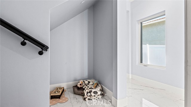 Detail Gallery Image 9 of 48 For 420 S Hill St, Orange,  CA 92869 - 4 Beds | 3/1 Baths