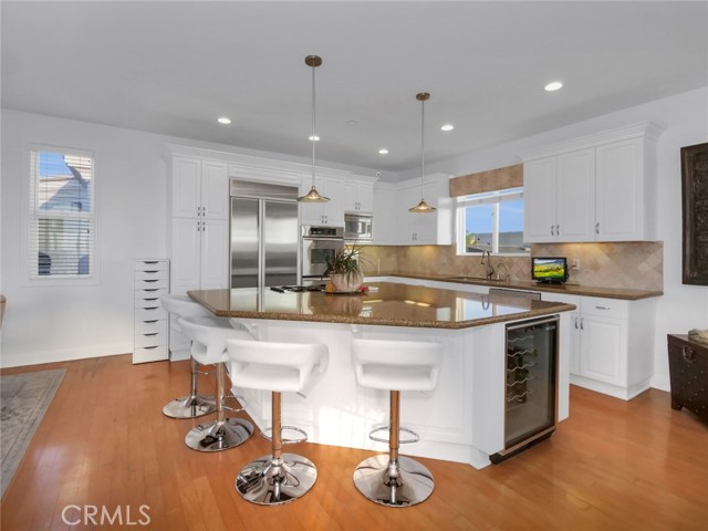 3316 Alma Avenue, Manhattan Beach, California 90266, 5 Bedrooms Bedrooms, ,4 BathroomsBathrooms,Residential,Sold,Alma,SB22035923