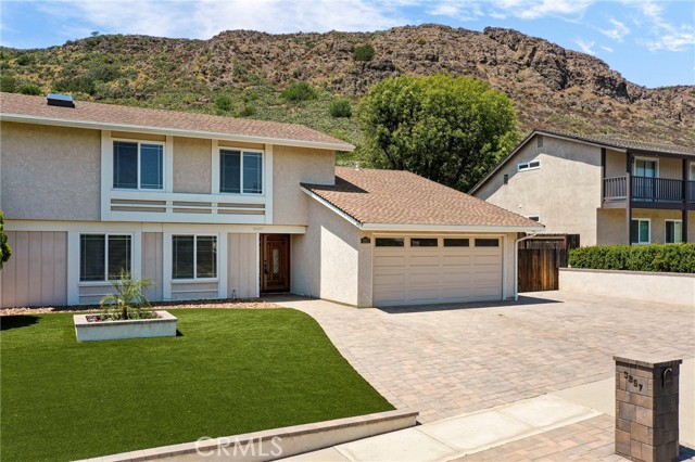 3257 N Big Sky Drive, Thousand Oaks CA: https://media.crmls.org/medias/922fd7de-1e8f-4ef3-806c-22c06efcd450.jpg