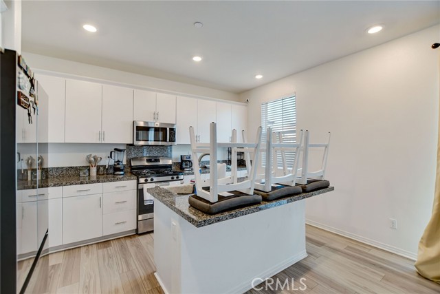 Detail Gallery Image 14 of 33 For 2526 Gunner Ridge, Rialto,  CA 92377 - 3 Beds | 2/1 Baths