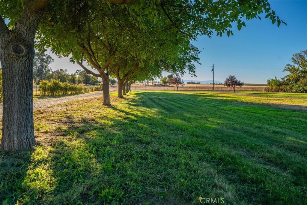 https://media.crmls.org/medias/92304ae3-193f-4676-b99a-6e9c29e12750.jpg?preset=X-Large