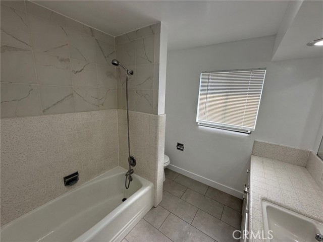 12981 Leith Way, Yucaipa CA: https://media.crmls.org/medias/9230887f-70e6-4e27-92da-25c303f1145c.jpg