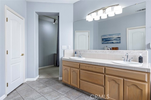 Detail Gallery Image 15 of 26 For 8697 N Talladega Way, Fresno,  CA 93720 - 3 Beds | 2 Baths