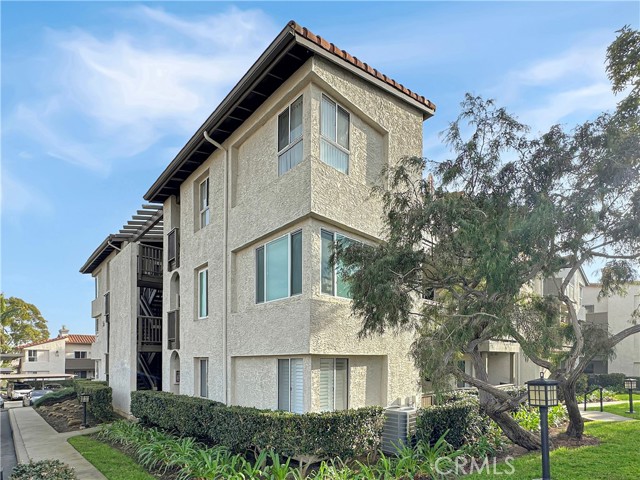 Front Image Thumbnail for CROC25279039