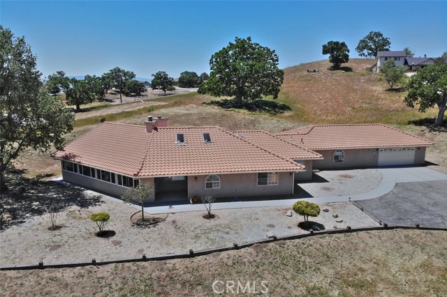 Detail Gallery Image 2 of 41 For 18611 Mustang Dr, Tehachapi,  CA 93561 - 4 Beds | 2 Baths
