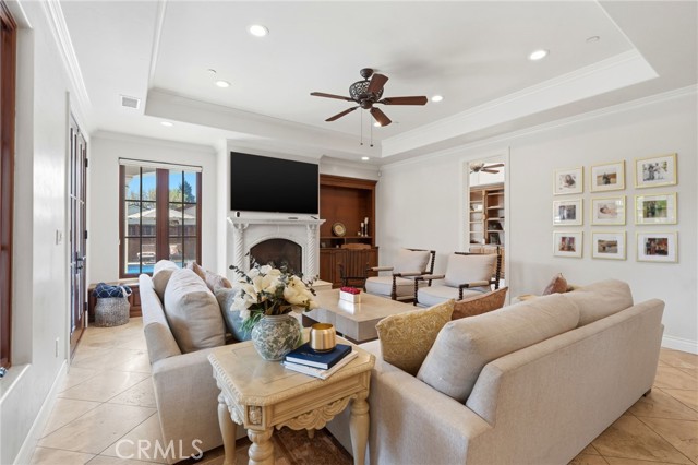 Detail Gallery Image 11 of 72 For 3939 W Robinwood, Visalia,  CA 93291 - 5 Beds | 4/1 Baths