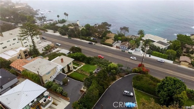 2324 S Coast, Laguna Beach CA: https://media.crmls.org/medias/92333f37-3e4c-42c0-be5b-fa35a25d1e8f.jpg