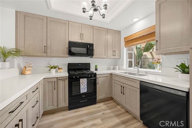 Detail Gallery Image 9 of 48 For 28074 Hastings #76,  Mission Viejo,  CA 92692 - 3 Beds | 2/1 Baths